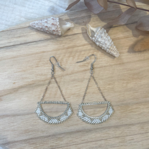 Boucle d’oreilles tissée Luna – BLANC